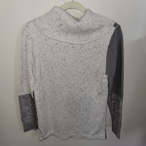 Calvin Klein Women’s Cowl Neck Grey And White Mixed Design Sweater, Size M - Picture 3 of 6